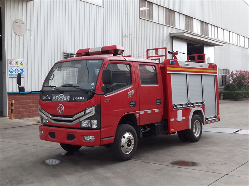 東風（藍牌）水罐消防車（650kg）